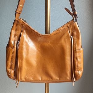 💥FLASH SALE💥 HOBO Horizon Leather Shoulder Bag